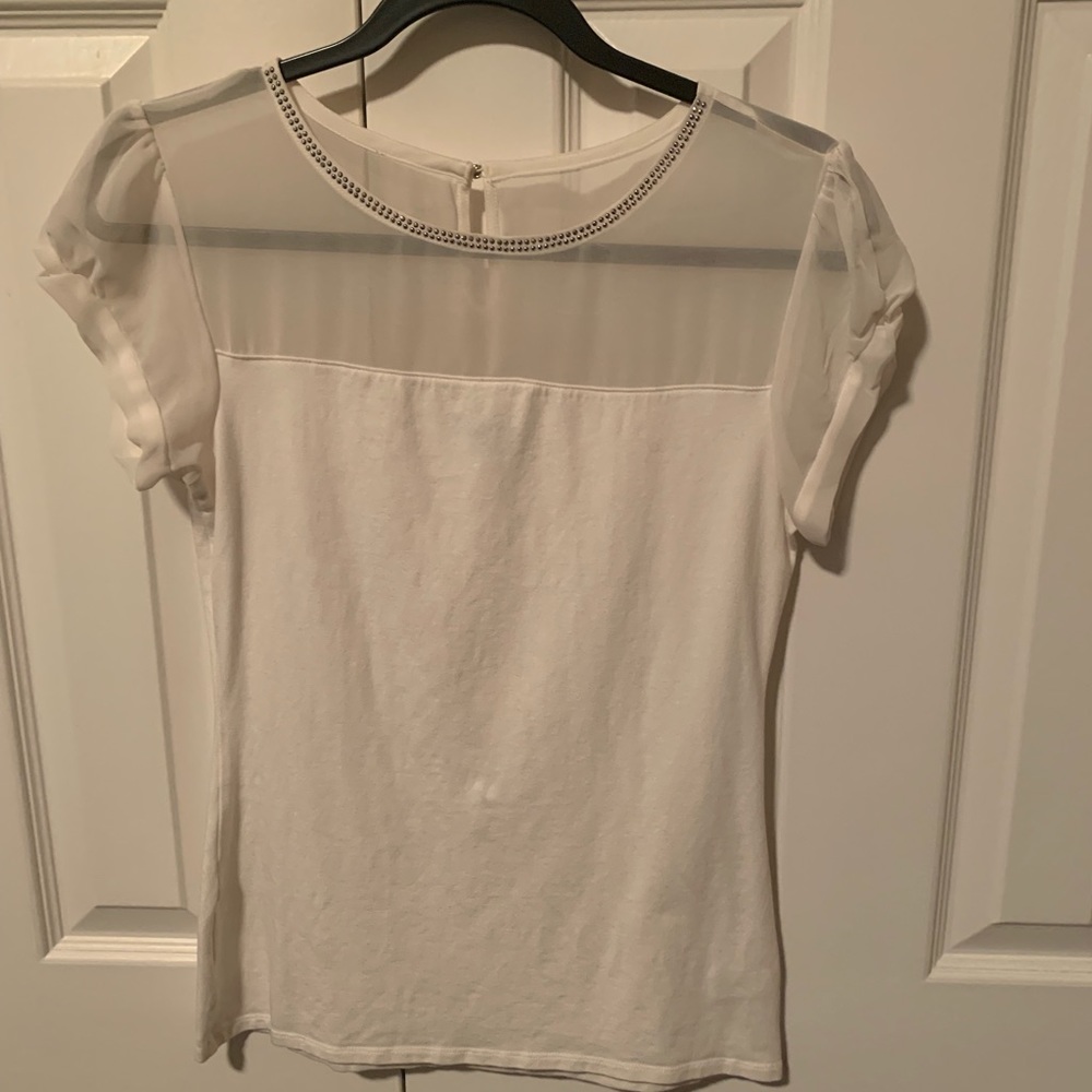 EUC Express Top! Super cute and sparkly neckline🚭